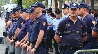 Tiran Belediye Başkanı'na istifa çağrıları ve yolsuzluk protestoları devam ediyor