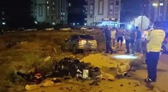 Adana'da Otomobil ve Motosiklet Çarpıştı: 1 Yaralı