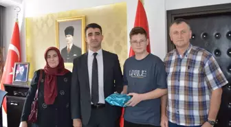 İpsala Kaymakamı LGS'de dereceye giren öğrencileri ödüllendirdi