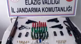 Elazığ'da Kaçak Silah Operasyonu: Çok Sayıda Silah Ele Geçirildi