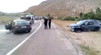 Bayburt-Çaykara yolu üzerinde trafik kazası: 1 ölü, 2 yaralı