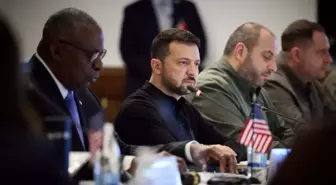 Ukrayna Devlet Başkanı Zelenski, Rusya'ya karşı uzun menzilli silah kullanımını savundu