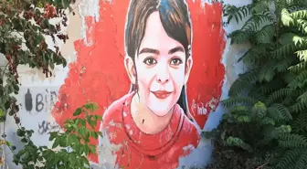 Azerbaycanlı Ressam, Narin Güran'ın Portresini Duvara Resmetti