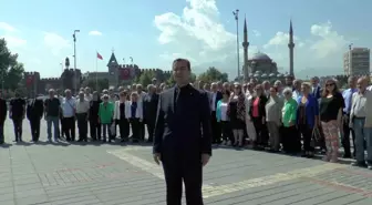 CHP'nin 101. Yıldönümü Kutlamasında Şehitlere Saygı