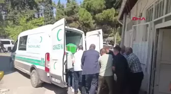 Site Yöneticisi Kalbinden Bıçaklanarak Hayatını Kaybetti