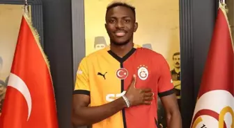 Okan Buruk kararını verdi! Osimhen'in kimi keseceği belli oldu
