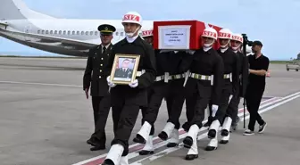 Şehit Piyade Üsteğmen Ömer Fatih Ayar'ın Naaşı Trabzon'a Getirildi