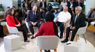 Sosyal Medyanın Sorunları ve Çözümleri Ele Alındı