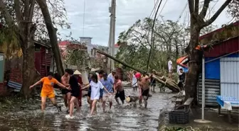Vietnam'da Tayfun Yagi'nin neden olduğu sel ve heyelanlar sonucu en az 59 kişi hayatını kaybetti