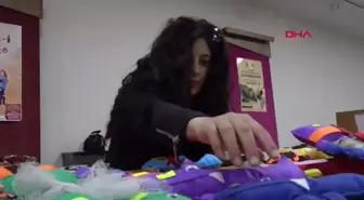 Bipolar Bozukluk Hastası Kadın Geri Dönüşüm Oyuncaklarıyla Sergi Açtı