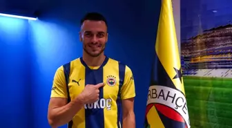 Fenerbahçe'nin yeni transferi Filip Kostic, sarı-lacivertlilerin tarihindeki 5. Sırp futbolcu oldu