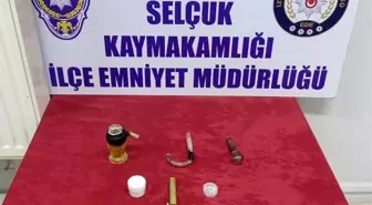 İzmir Selçuk'ta Zehir Tacirlerine Operasyon: 4 Gözaltı