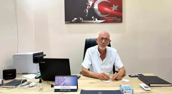 Hatay'ın Erzin ilçesinde 35 yıldır görev yapan muhtar