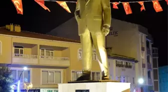 Atatürk Heykeline Zarar Vermeye Çalışan Kişi Hakkında İşlem Başlatıldı