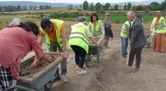 Tavşanlı Höyük'te Kadın Girişimciler Kazı Çalışmalarına Katıldı