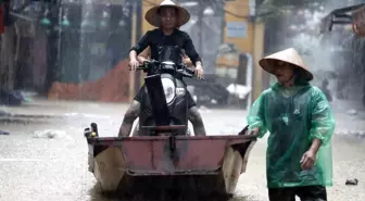 Vietnam'da Yagi Tayfunu: Hayatını kaybedenlerin sayısı 179'a yükseldi