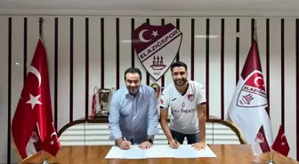 Elazığspor, Maksut Taşkıran ile sözleşme imzaladı