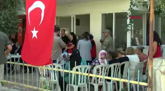 İsrail askerleri tarafından vurulan Ayşenur Eygi'nin babasına taziye ziyareti