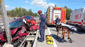 Balıkesir'de kaza: 1 ölü, 2 yaralı