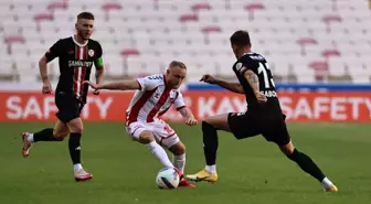 Sivasspor, Gaziantep FK'yı 3-2 Yenerek Puanını 7'ye Yükseltti