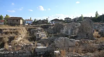 Tokat'taki Sebastapolis Antik Kenti'nde Kurtarma Kazıları Devam Ediyor