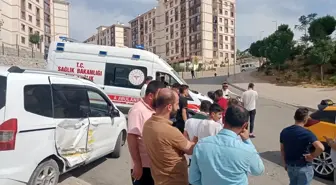 Şırnak'ta Trafik Kazasında 4 Kişi Yaralandı