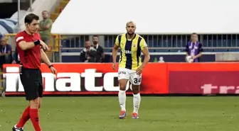 Sofyan Amrabat Fenerbahçe'deki İlk Maçına Çıktı