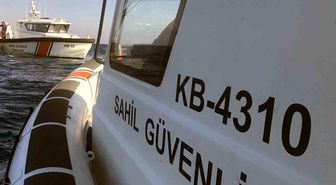 Datça'da Alabora Olan Lastik Botta 36 Düzensiz Göçmen Kurtarıldı
