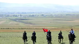 Ardahan Valisi Çiçek Ramazan Tabyası'nda İncelemelerde Bulundu