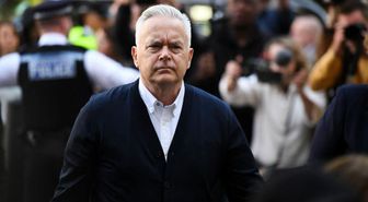 BBC sunucusu Huw Edwards'a çocuk istismarı suçundan hapis cezası verildi