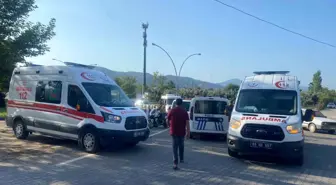 Osmaniye'de Okul Servisi ile Otomobil Çarpıştı: 5 Öğrenci Yaralı