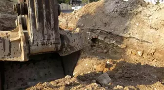 Kahramanmaraş'ta Yıkım Çalışmaları Sırasında Tarihi Su Tüneli Bulundu