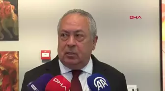 Adnan Sezgin'e Macar Liyakat Nişanı Şövalye Haçı Verildi