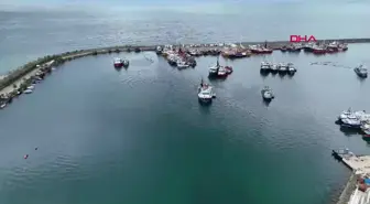 Karadeniz'de Fırtına Balıkçıları Zor Durumda Bıraktı