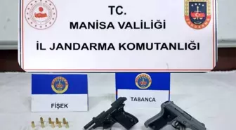 Manisa'da Jandarma Operasyonu: 3 Ruhsatsız Tabanca Ele Geçirildi