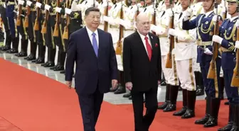 Xi Jinping, Malezya Kralı ile Görüştü ve İkili İlişkileri Güçlendirme Taahhüdünde Bulundu