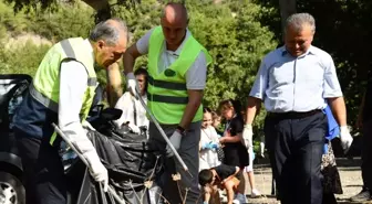 Osmaniye'de Gönüllü Gençlerden Çevre Temizliği