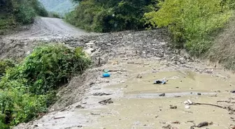 Samsun Yakakent'te Sağanak Sonrası Taşkın, Yol Çalışmaları Başladı