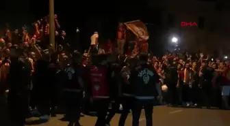 Galatasaray'a Florya'da Coşkulu Karşılama