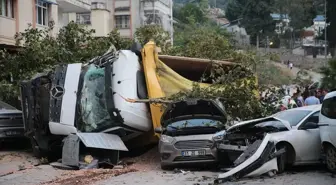 Hatay'da Hafriyat Kamyonu 9 Araca Çarptı: 5 Yaralı