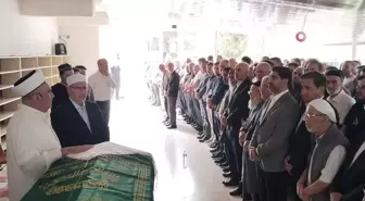 İlahiyatçı Mustafa Karataş'ın Annesi Defnedildi