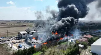 Tekirdağ'da Kimya Fabrikasında Yangın Çıktı