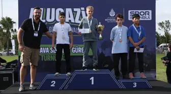 Feyzullah Aktürk, 4. Ulugazi Yağlı Güreşleri'nde Şampiyon Oldu