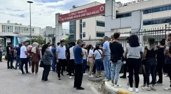 Antalya'da Motosiklet Kazası: 2 Kişi Hayatını Kaybetti