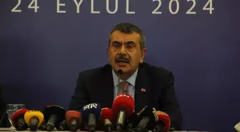 Bakan Tekin: Halktan Kopuk Siyaset, Demokrasimizin En Büyük Açmazlarından Biri