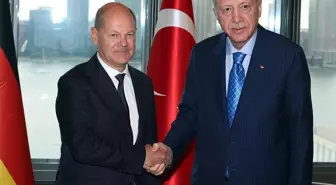 Cumhurbaşkanı Erdoğan, Almanya Başbakanı Scholz'u Kabul Etti