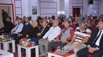 İscehisar'da 'Peygamberimiz ve Şahsiyet İnşası' Konferansı Düzenlendi