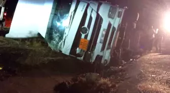 Diyarbakır'da Tanker Devrildi: 1 Yaralı