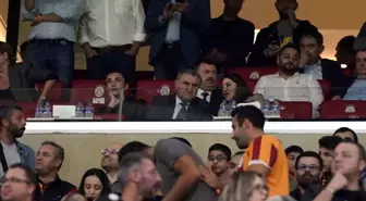 Gençlik ve Spor Bakanı Osman Aşkın Bak, Galatasaray-PAOK Maçını İzledi