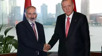 Cumhurbaşkanı Erdoğan, Ermenistan Başbakanı Paşinyan'ı Kabul Etti